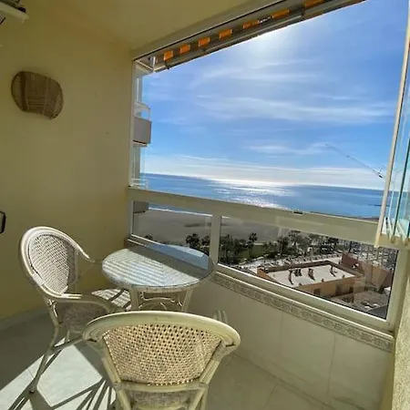 1 Bedroom Beachfront With Spectacular Sea Views!