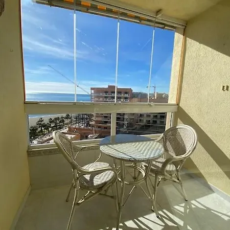 1 Bedroom Beachfront With Spectacular Sea Views! Apartment *