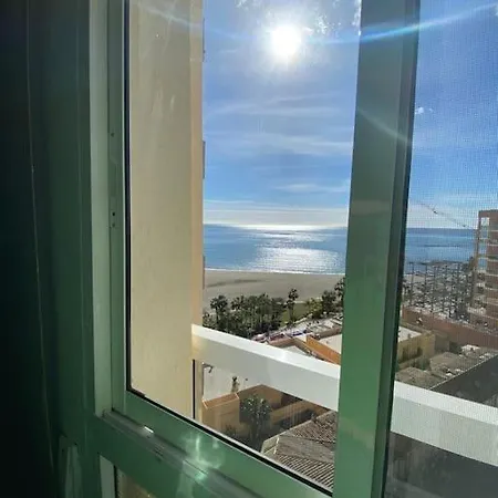 1 Bedroom Beachfront With Spectacular Sea Views!
